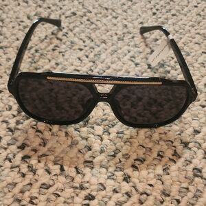 Stylish Black Sunglasses